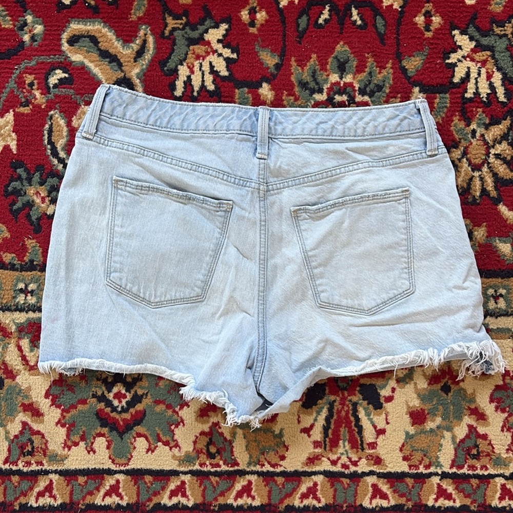 Universal Thread High Rise Shortie Jean Shorts - Picture 4 of 5